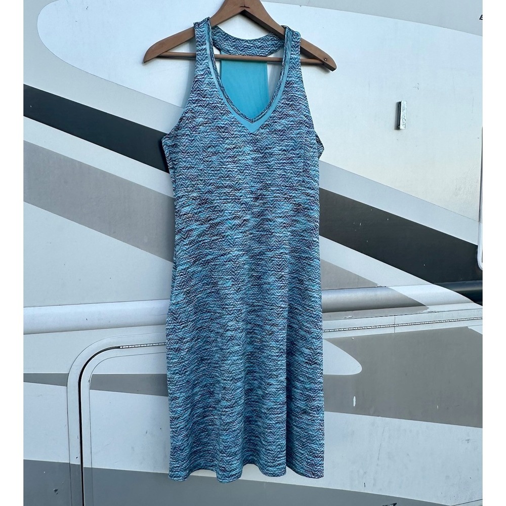 Activewear Dress Sz M Blue Chevron Built In Bra Racerback MPG Tennis Pickle Ball